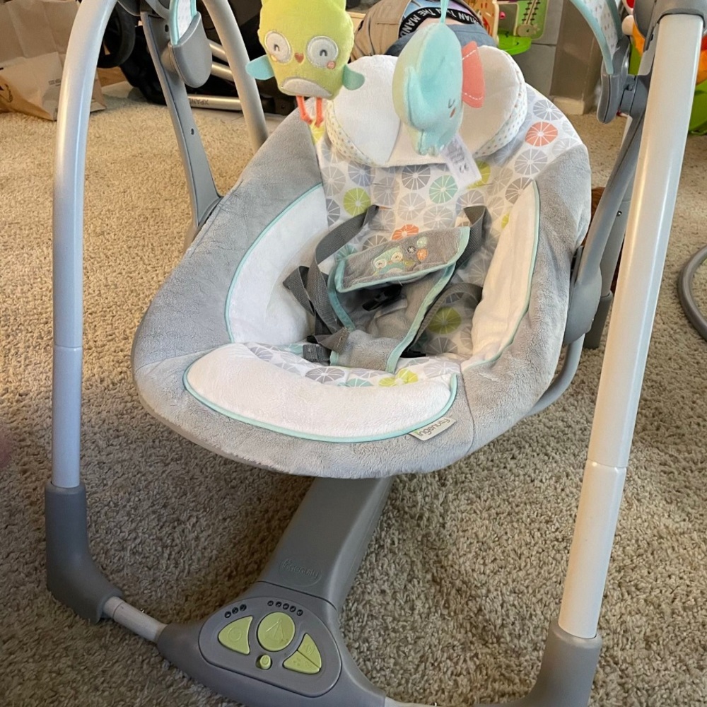 Baby swing ingenuity - working - like new